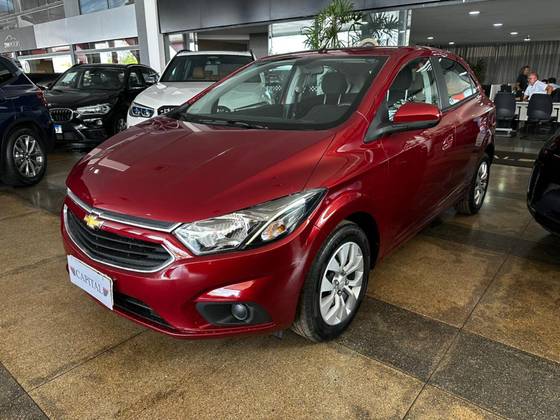 CHEVROLET ONIX 1.4 MPFI LT 8V FLEX 4P MANUAL CHEVROLET ONIX 1.4 MPFI LT 8V FLEX 4P MANUAL